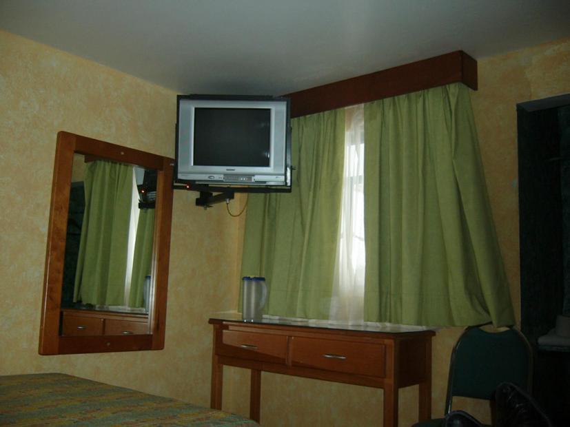 Hotel Del Rio Inn San Luis Potosi Room photo